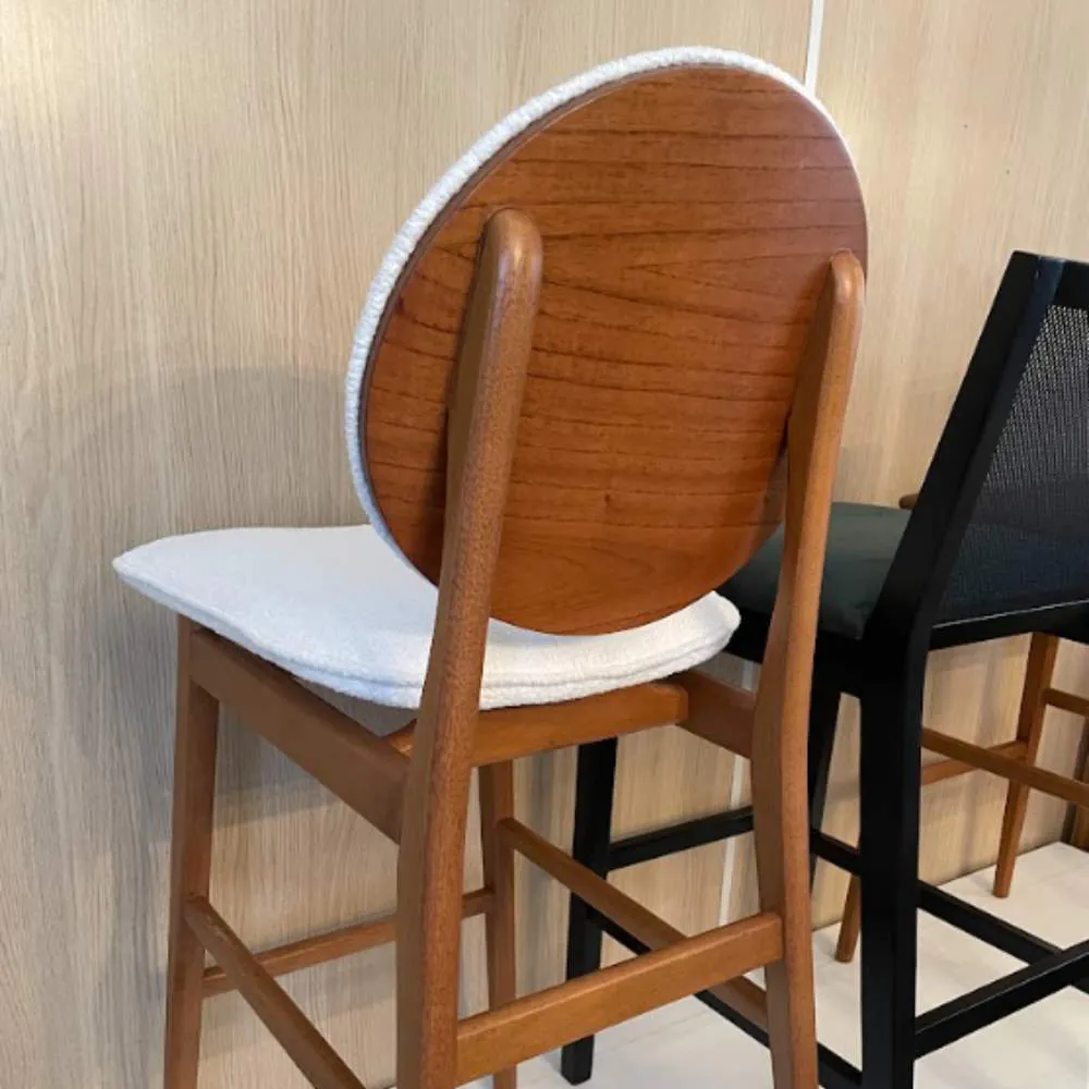 Banqueta Diana em Madeira Maciça com Encosto Estofado
